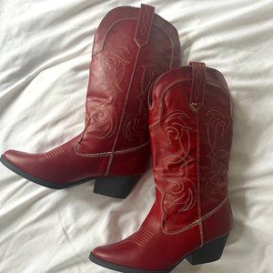 RAMPAGE VALYNTINA NWT WESTERN BOOTS WOMENS RED